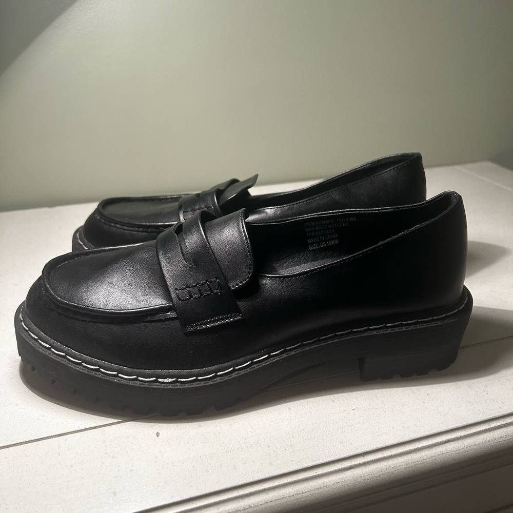 Torrid black chunky loafers
